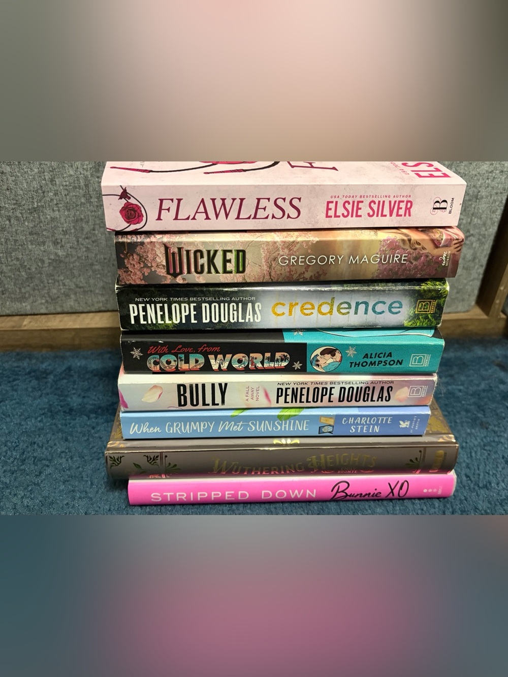 Books lot: 8 books